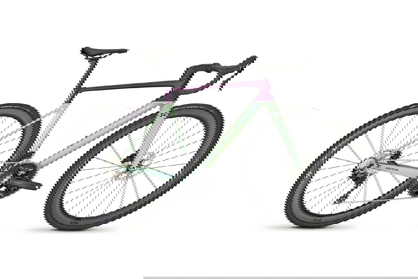 Focus IZALCO MAX 8.8 Diamant darkviolet glossy / skygrey glossy, 58 cm | XL | (28")