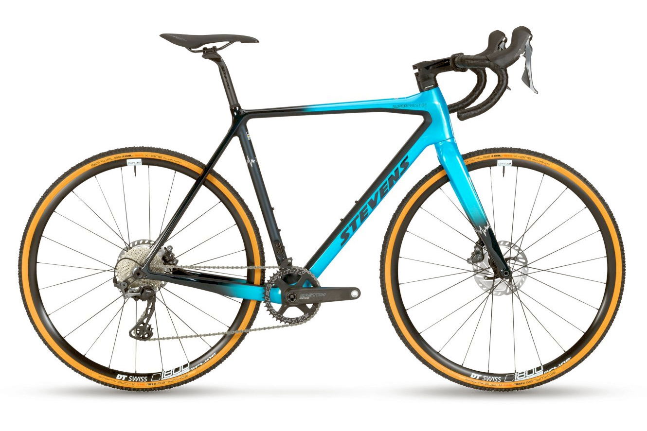 Stevens Super Prestige 1*11 Diamant Crystal Blue, 56 cm (28")